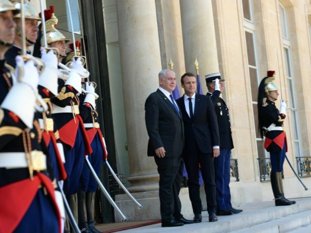 PM Benjamin Netanyahu with French President Emmanuel Macron