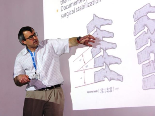 Hadassah spine specialist Dr. Josh Schroeder training IDF medics on treating back injuries.