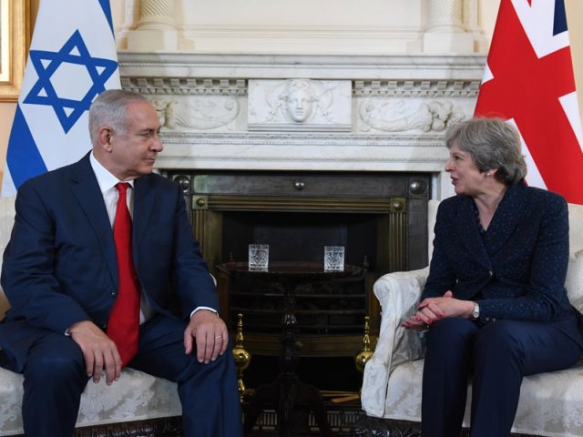 PM Netanyahu with British PM Theresa May in London