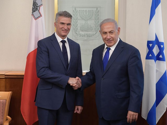 PM Netanyahu with Maltese FM Carmelo Abela