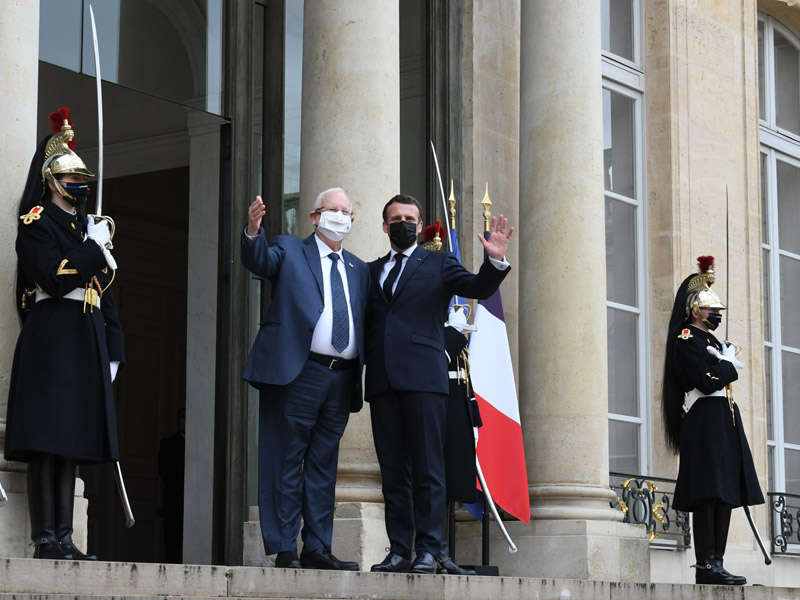 President Rivlin with French President Macron in Paris