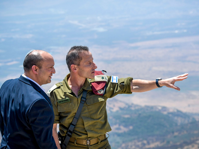 PM Bennett with GOC Northern Command Maj.-Gen. Amir Baram