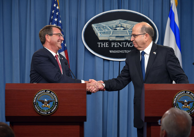 Defense Minister Ya'alon meets with US Secretary of Defense Carter