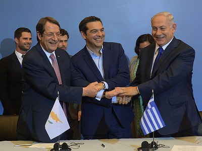 PM Netanyahu with Greek PM Tsipras and Cypriot President Anastasiades at the third trilateral summit in Thessaloniki.