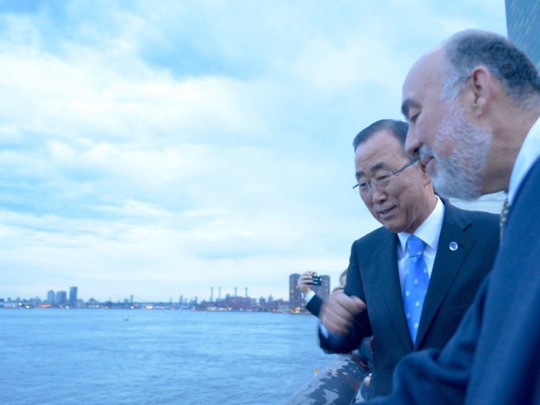 UNSG partipates in the Tashlich ceremony with Ambassador Prosor